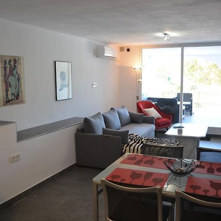 Lovely Bungalow For Four Close To Beach And City In Torrevieja Buitenkant foto